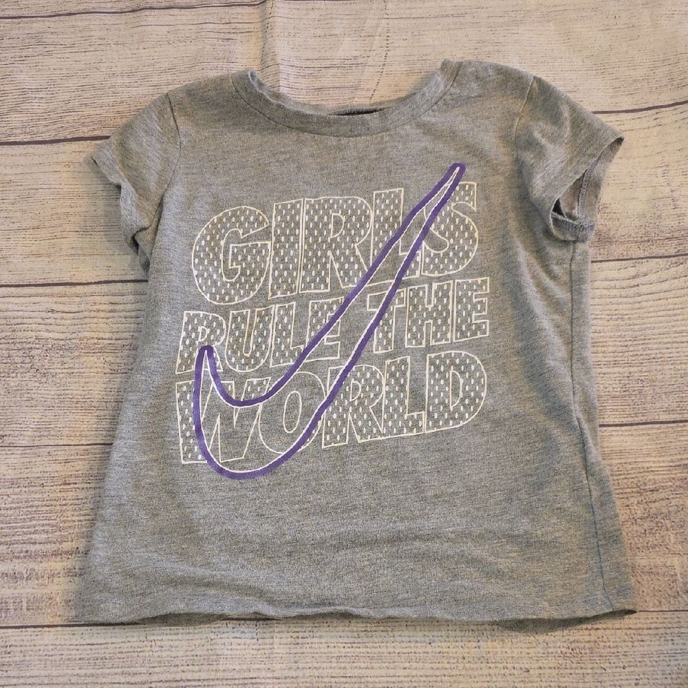 Nike Girls Gray T-Shirt with Purple Accents